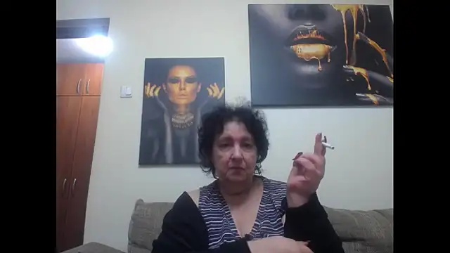 Snapshot of maturekorine chatting on October 23, 6:50 pm maturekorine online show from October 23, 6:50 pm