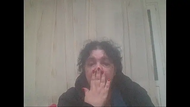 Snapshot of maturekorine chatting on November 17, 11:09 pm maturekorine online show from November 17, 11:09 pm