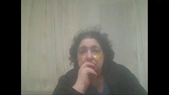 Snapshot of maturekorine chatting on November 26, 6:30 pm maturekorine online show from November 26, 6:30 pm