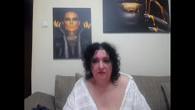 maturekorine online show from May 13, 7:10 pm