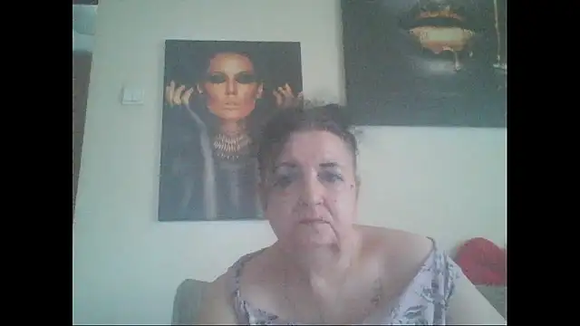 Snapshot of maturekorine chatting on July 3, 10:44 am maturekorine online show from July 3, 10:44 am
