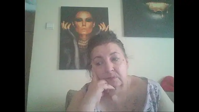 Snapshot of maturekorine chatting on July 6, 10:22 am maturekorine online show from July 6, 10:22 am