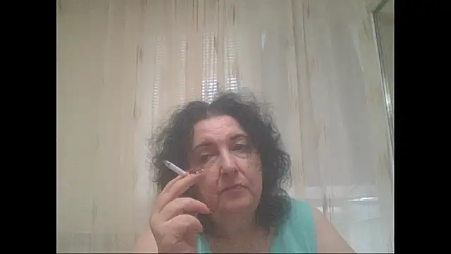 Snapshot of maturekorine chatting on June 12, 2:04 pm maturekorine online show from June 12, 2:04 pm