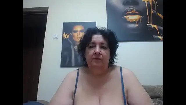 Snapshot of maturekorine chatting on September 15, 9:15 pm maturekorine online show from September 15, 9:15 pm