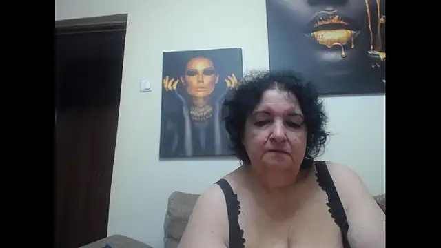 Snapshot of maturekorine chatting on October 29, 1:15 am maturekorine online show from October 29, 1:15 am