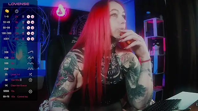 miss jenna lovee online show from April 2, 12:51 am