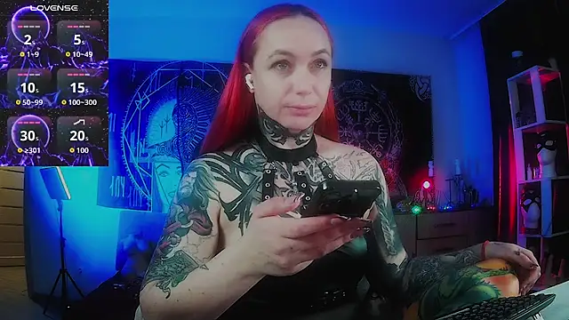 miss jenna lovee online show from April 6, 12:39 am