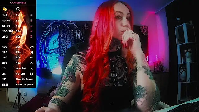 miss jenna lovee online show from April 15, 12:05 am