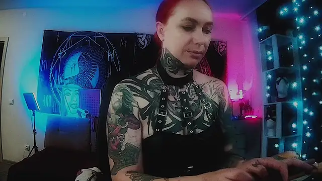 miss jenna lovee online show from May 18, 12:44 am