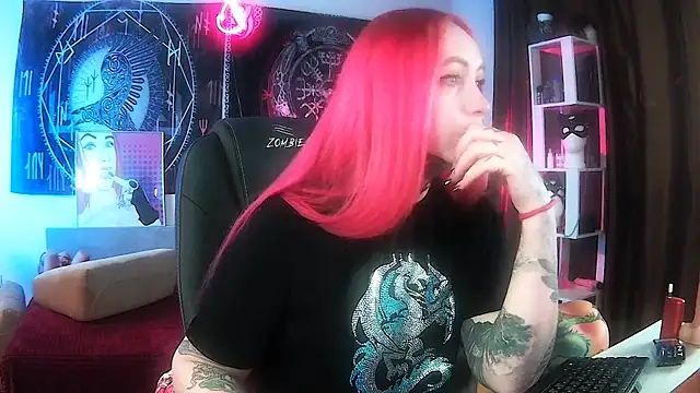 miss jenna lovee online show from April 3, 1:01 am