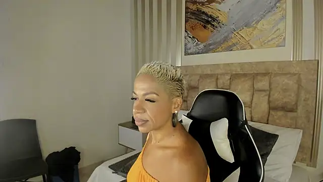 summer night  online show from December 3, 12:04 pm