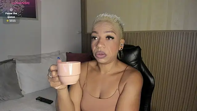 summer night  online show from November 26, 11:43 am