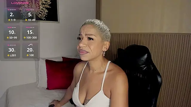 summer night  online show from April 13, 11:36 am