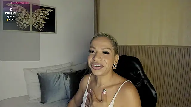 summer night  online show from February 5, 12:23 pm