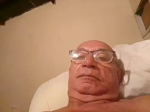 sincuenton24cmts online show from November 23, 12:42 am