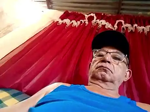 Snapshot of sincuenton24cmts chatting on January 13, 3:27 pm sincuenton24cmts online show from January 13, 3:27 pm