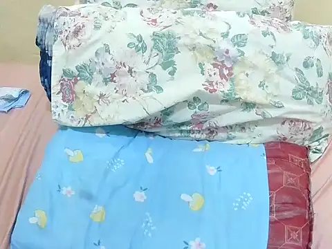 just lela online show from December 23, 9:19 am