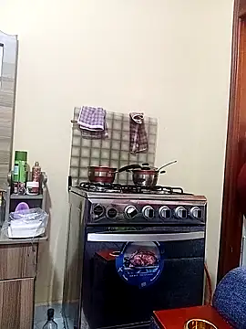 hairy pussy4 online show from March 27, 8:37 am