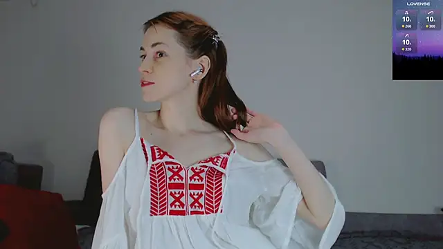 Amina Barbarian online show from November 8, 6:11 pm