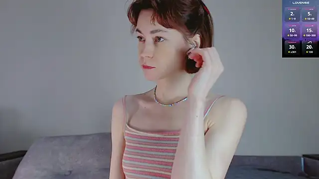 Snapshot of Amina_Barbarian chatting on February 13, 12:16 pm Amina Barbarian online show from February 13, 12:16 pm