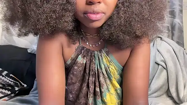 Chocolate queen2 online show from June 6, 4:50 am