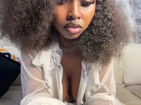 Chocolate queen2 online show from June 20, 3:44 am