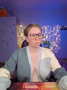 D0nna  online show from April 15, 11:27 pm