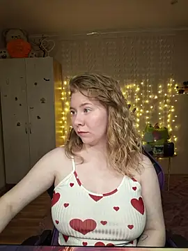 D0nna  online show from March 19, 10:10 pm