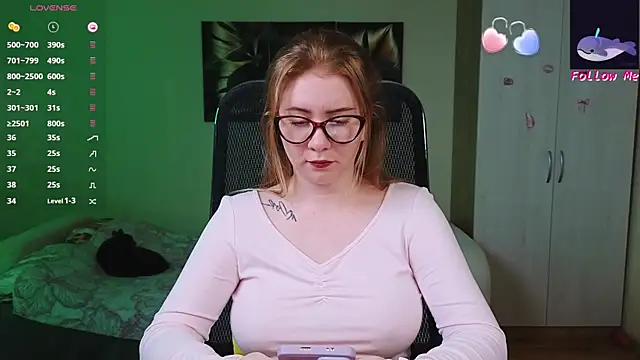 D0nna  online show from September 13, 9:26 pm