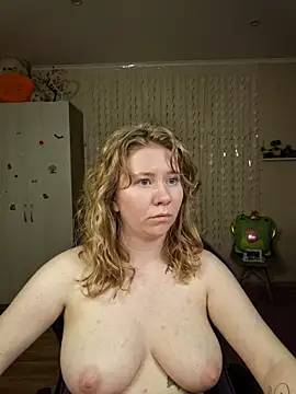 D0nna  online show from March 13, 11:10 pm