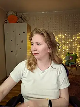 D0nna  online show from March 16, 9:28 pm