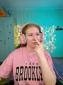 D0nna  online show from May 1, 4:56 pm