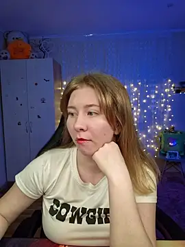 D0nna  online show from March 2, 10:06 pm