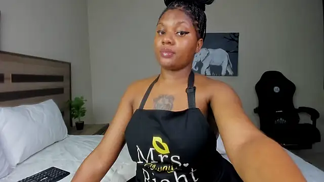 Renee-18 online show from February 25, 10:42 pm