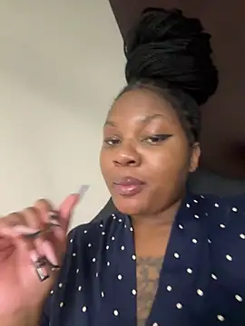 Renee-18 online show from March 6, 3:24 am