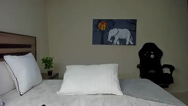 Renee-18 online show from September 15, 10:32 pm