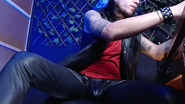 Dicaprioo  online show from November 20, 6:41 pm