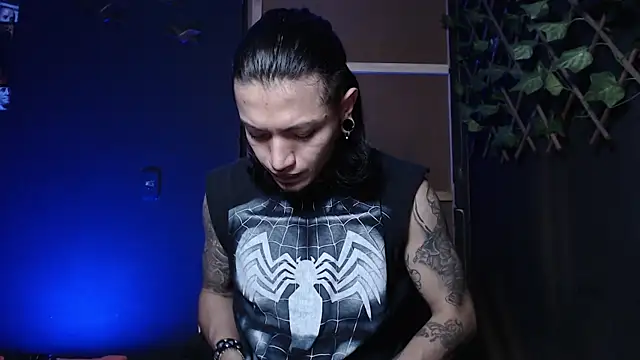 Dicaprioo  online show from October 23, 1:59 am