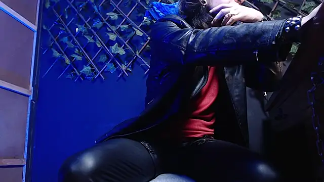 Dicaprioo  online show from December 5, 4:22 am