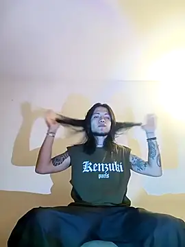 Dicaprioo  online show from March 5, 1:13 am