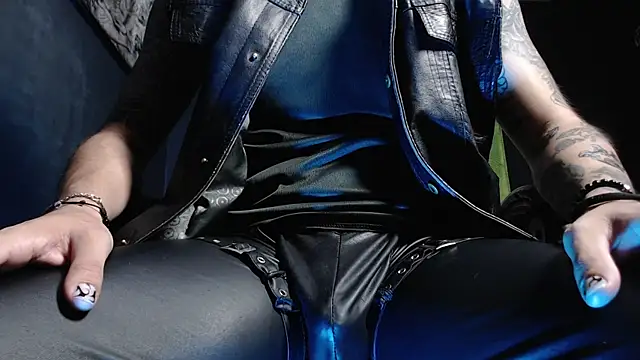 Dicaprioo  online show from April 22, 5:36 am