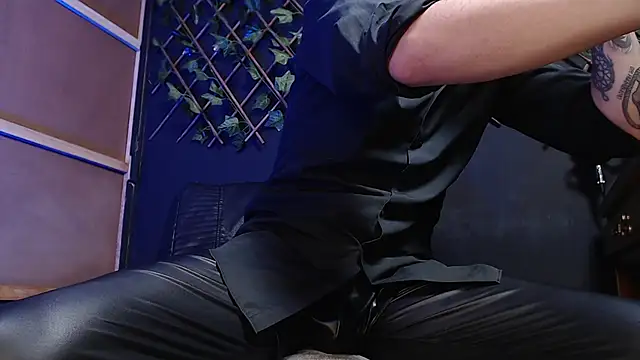 Dicaprioo  online show from November 26, 5:57 pm