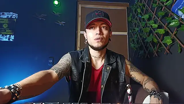 Dicaprioo  online show from November 15, 4:16 am