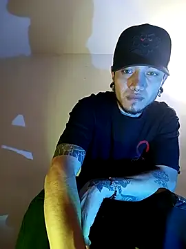 Dicaprioo  online show from March 9, 11:30 pm