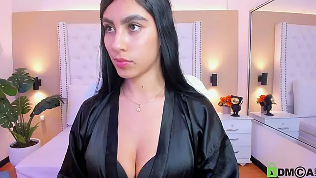 Emily roux online show from November 7, 3:33 am