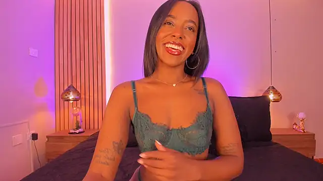 EmilyHaan online show from October 8, 8:09 pm