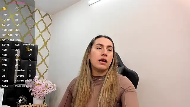 RubbyTaylor online show from October 15, 2:47 pm