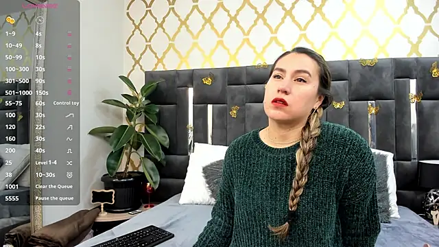 RubbyTaylor online show from October 10, 12:06 pm