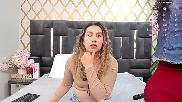 Snapshot of RubbyTaylor chatting on July 10, 3:01 pm RubbyTaylor online show from July 10, 3:01 pm