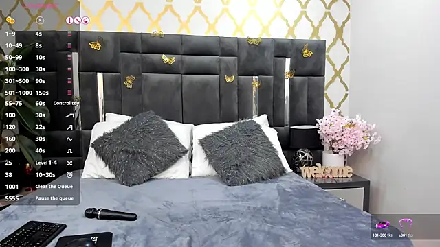 RubbyTaylor online show from October 3, 2:40 pm